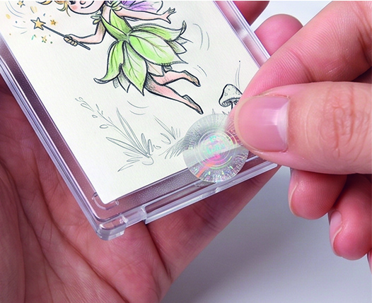 Sceller le coffret avec le scellé holographique